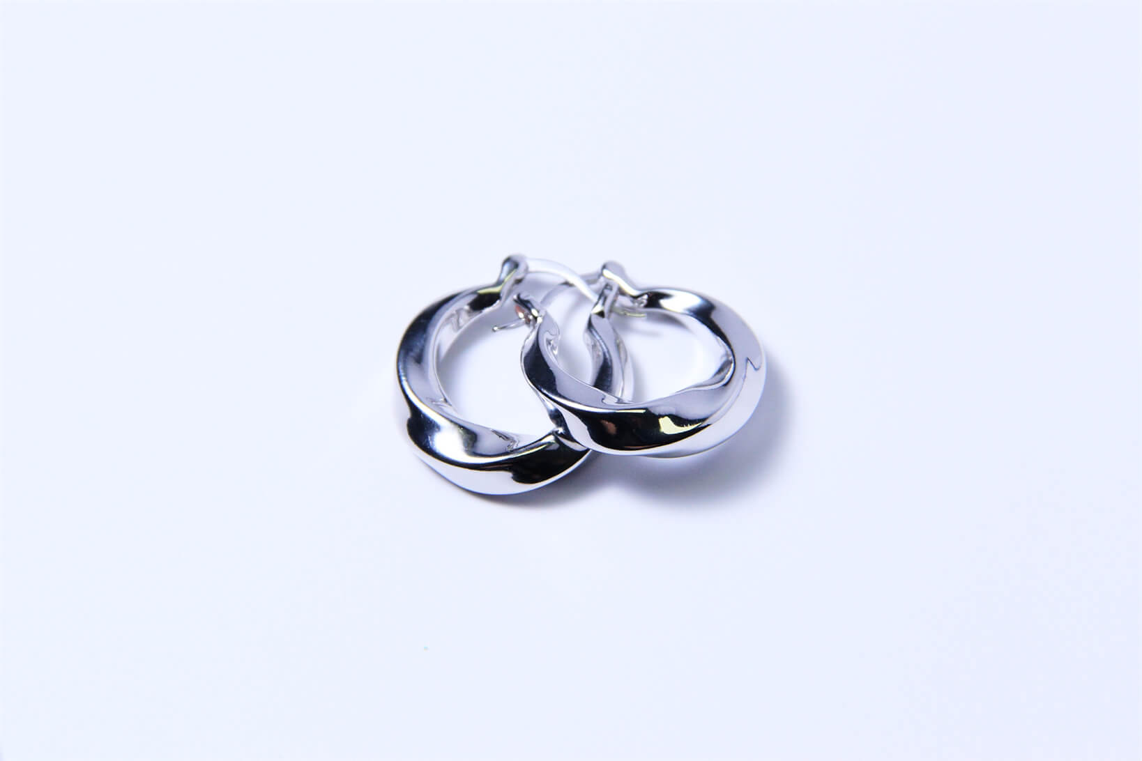 Silver Möbius | Metal Earrings™