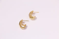 Glimmer Hoop ｜Pearl & Zircon Earrings™